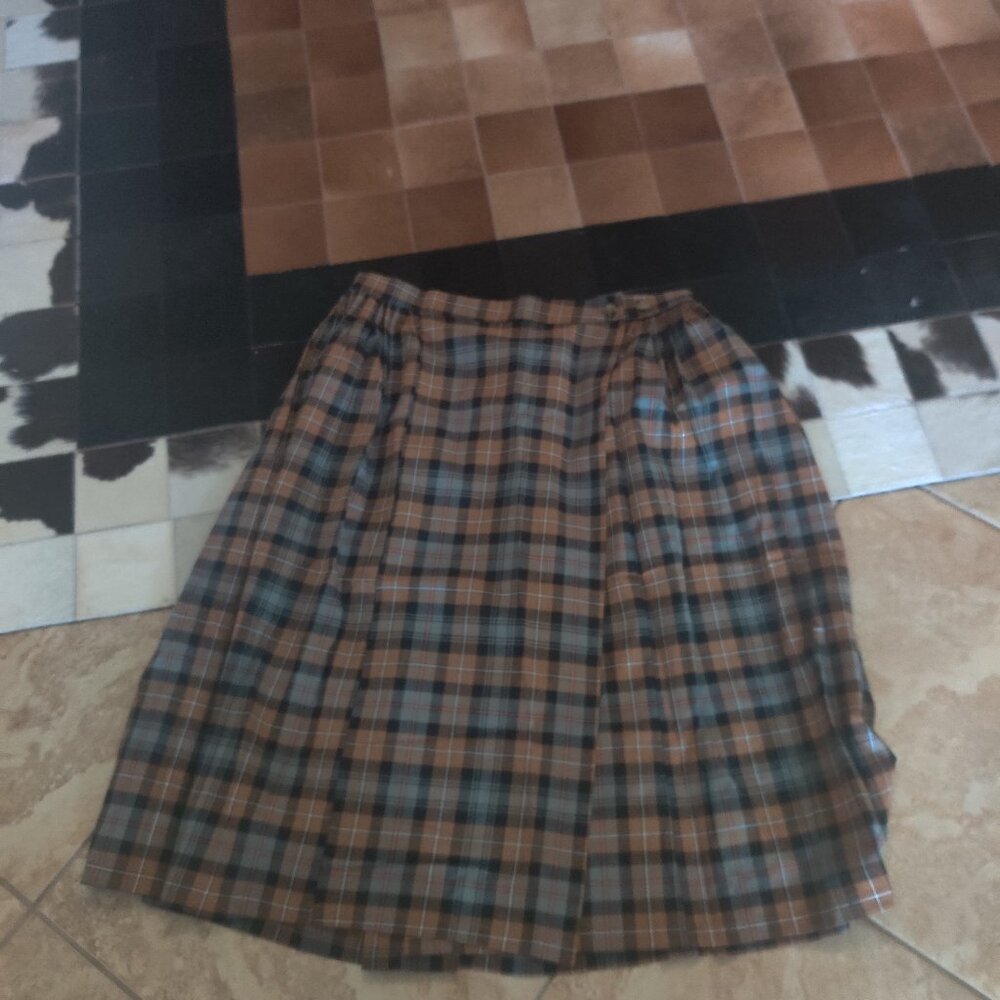 Dangerfield skirt size 20 AU New